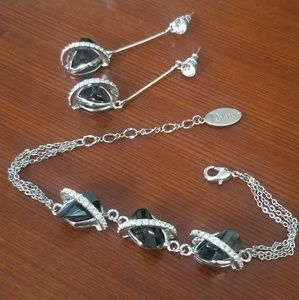 Borun Swarovski crystal earring and bracelet set